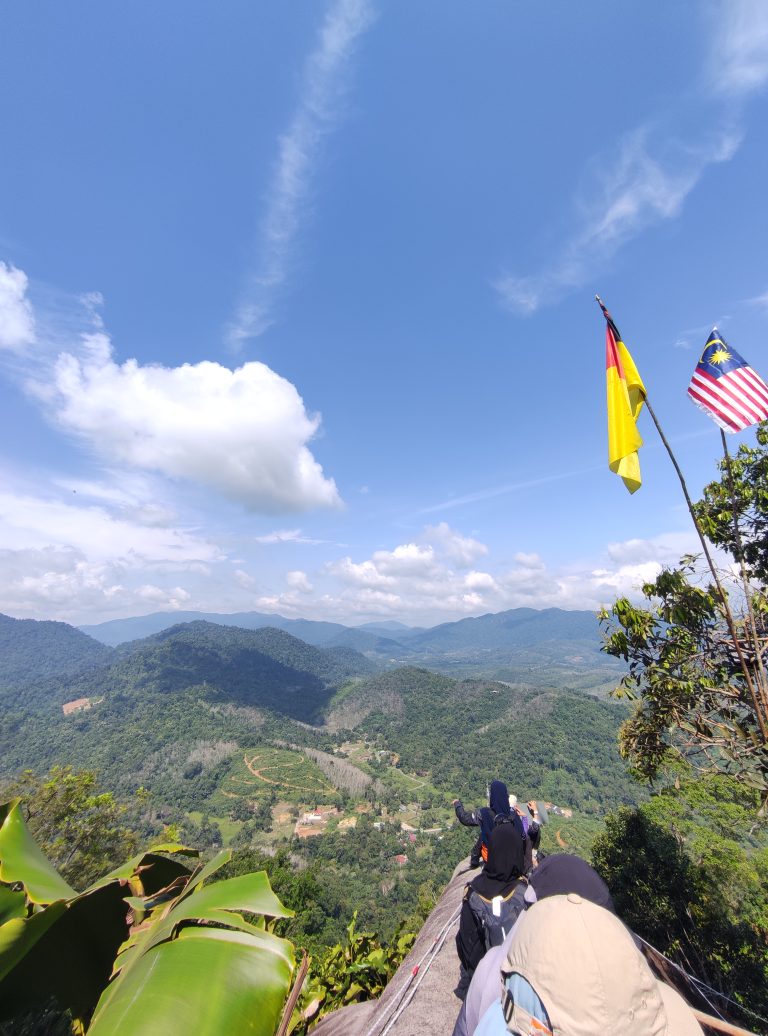 Bukit Batu Bujang Lelo