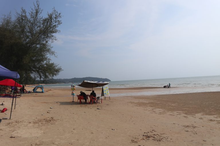 Pantai Purnama
