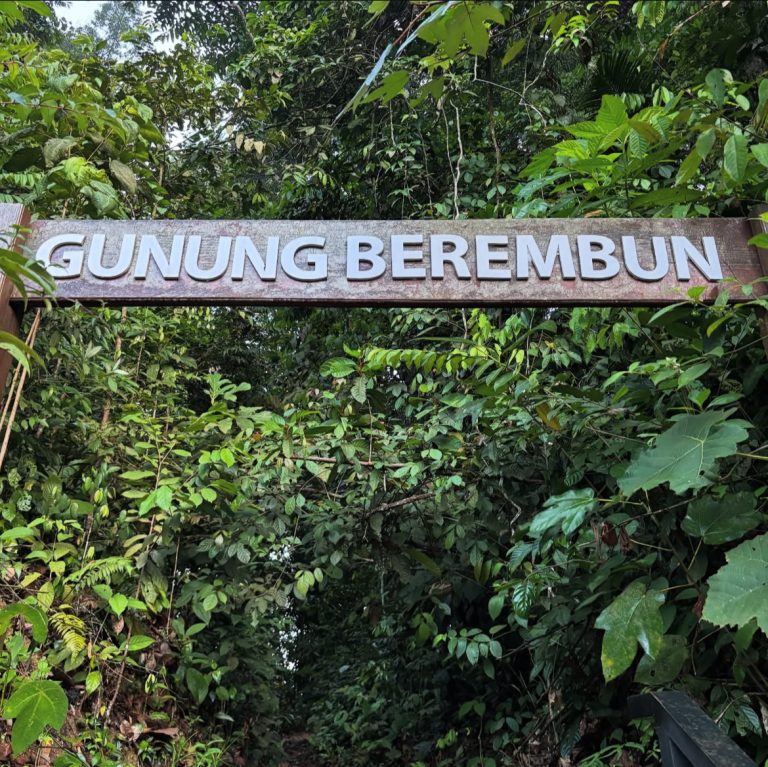 Gunung Berembun