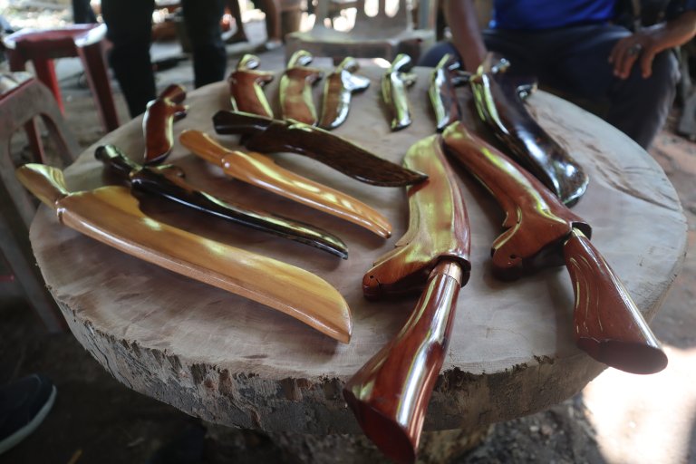 Produk Kraftangan Parang